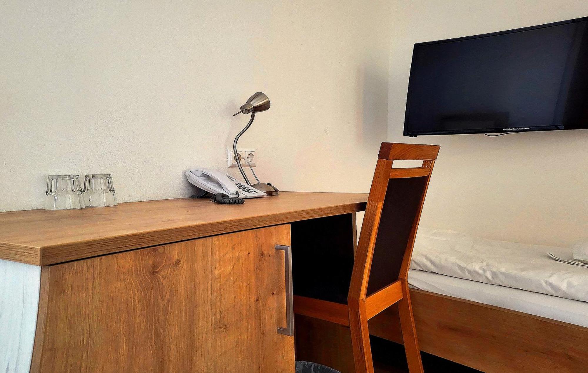 Josef Wolfik Strasse 10 Apartment Stockerau Quarto foto